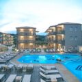 Thumbnail of http://Royal%20Hotel%20&%20Suites%20bazen%20i%20ležaljke